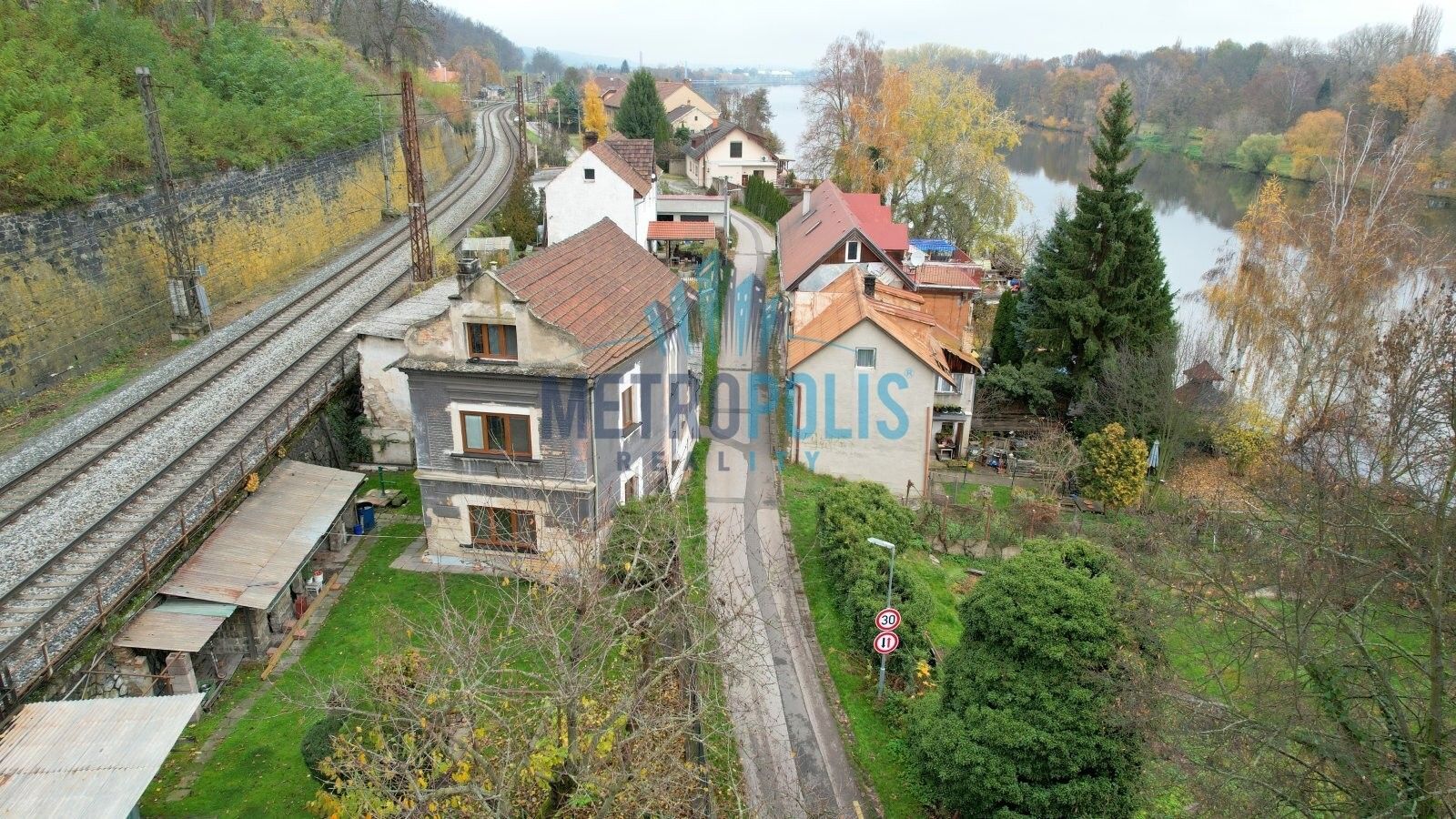 Rodinné domy, Dvořákova stezka, Nelahozeves, 118 m²