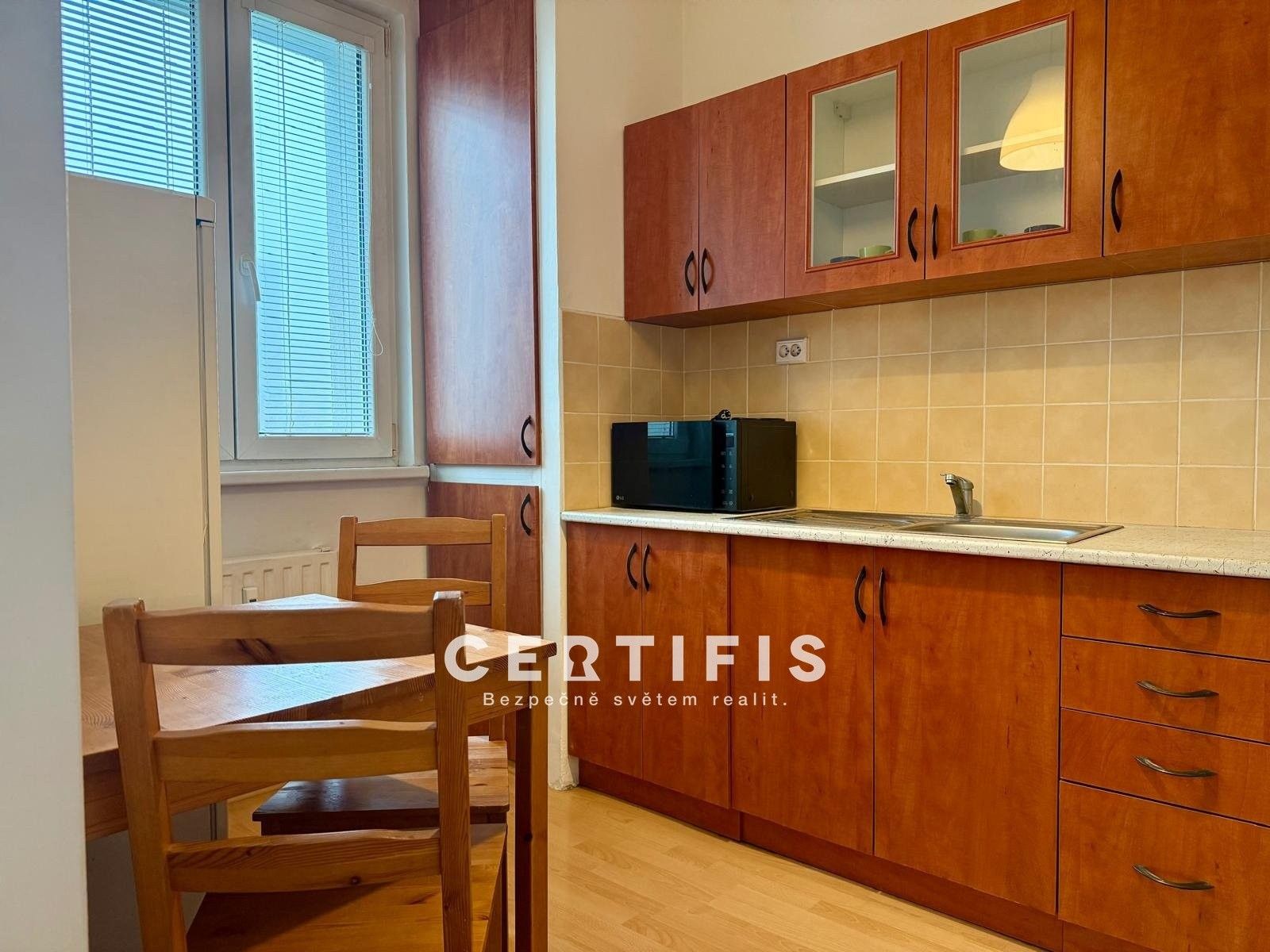 Pronájem byt 2+1 - Jaromíra Matuška, Ostrava, 43 m²