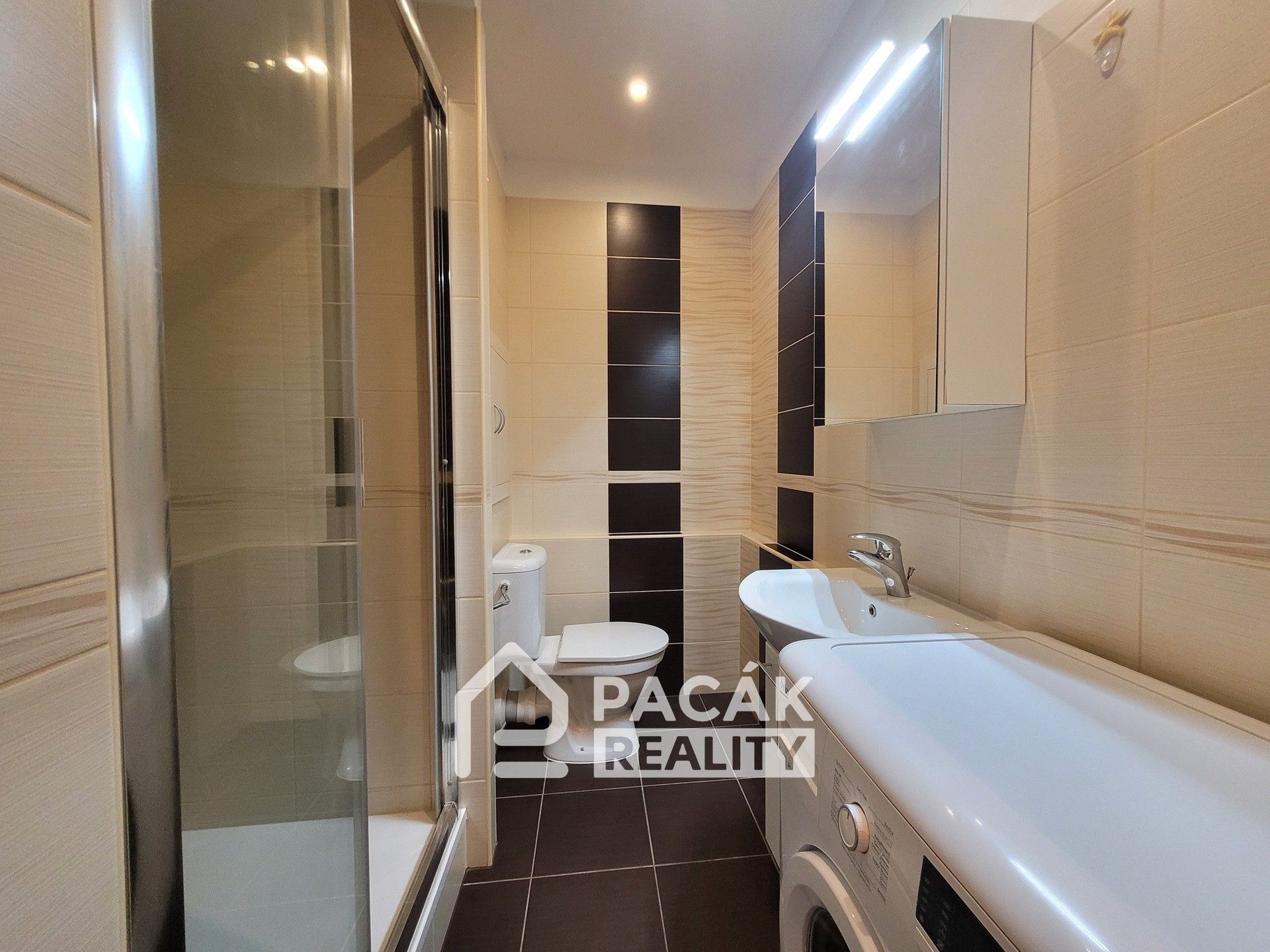 Pronájem byt 2+1 - Zikova, Olomouc, 45 m²