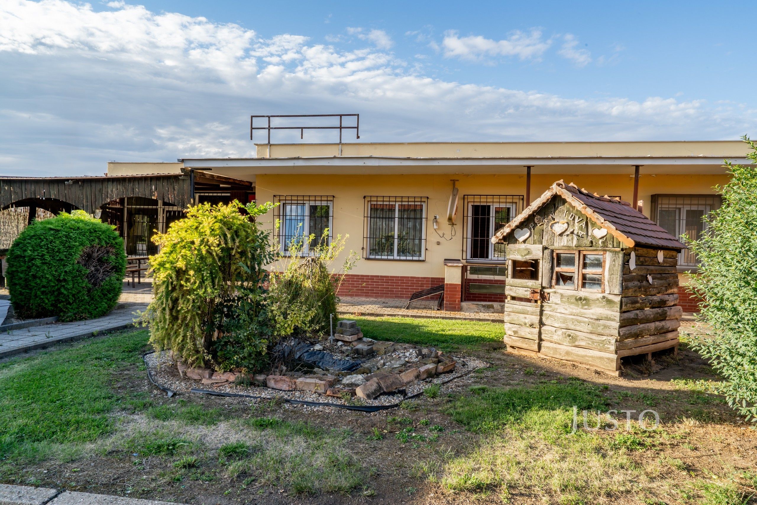 Ostatní, Třebíz, 192 m²