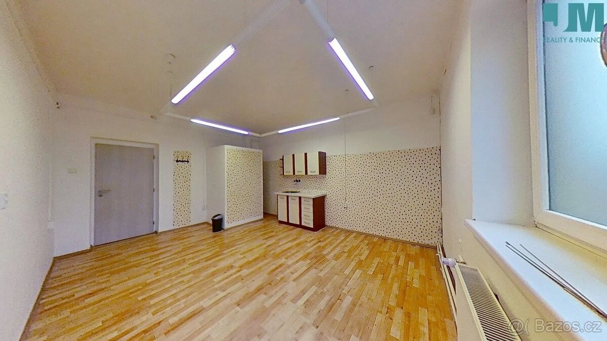 Pronájem kancelář - Jihlava, 586 01