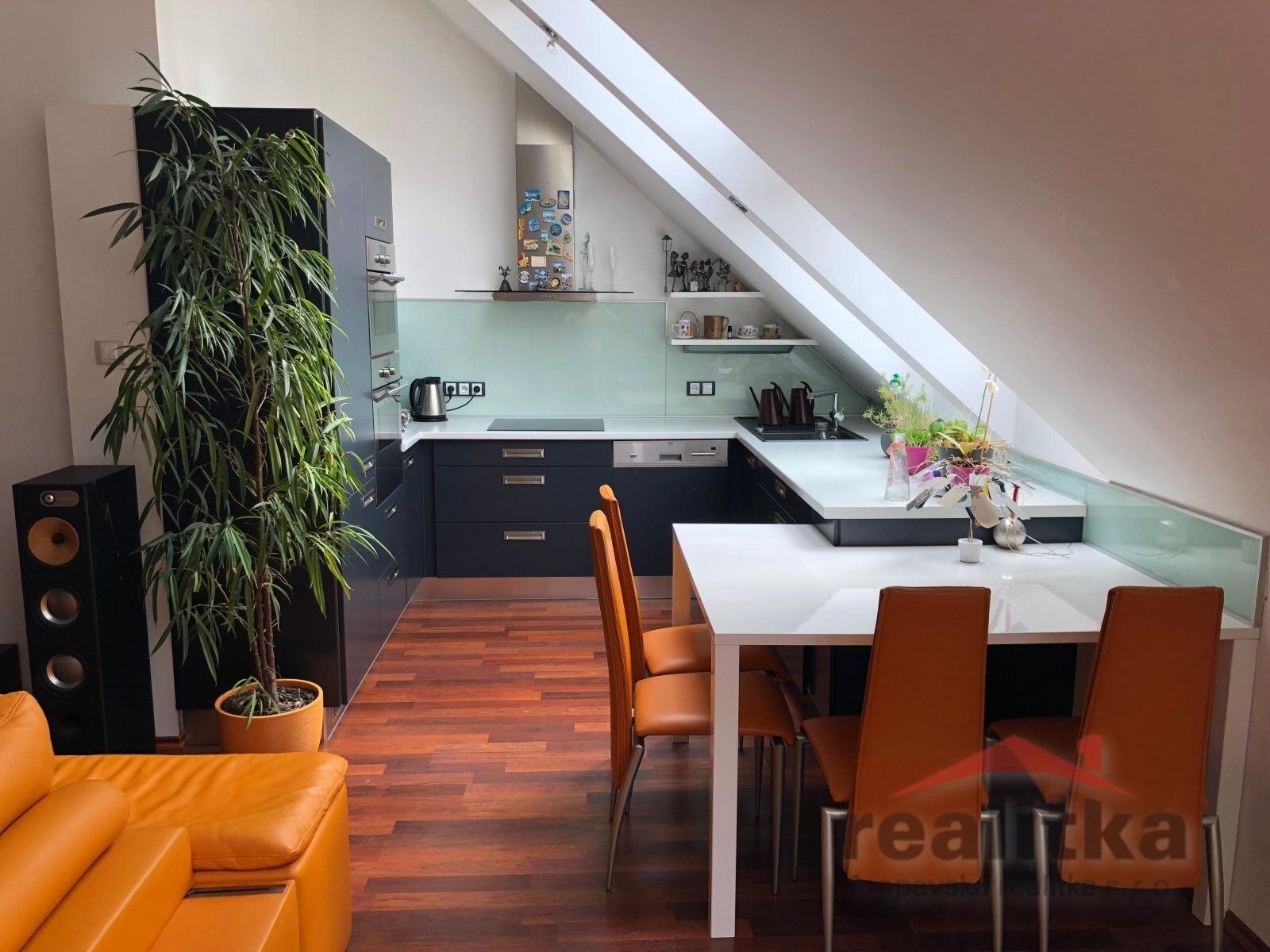 4+kk, Nákladní, Opava, 130 m² - 1