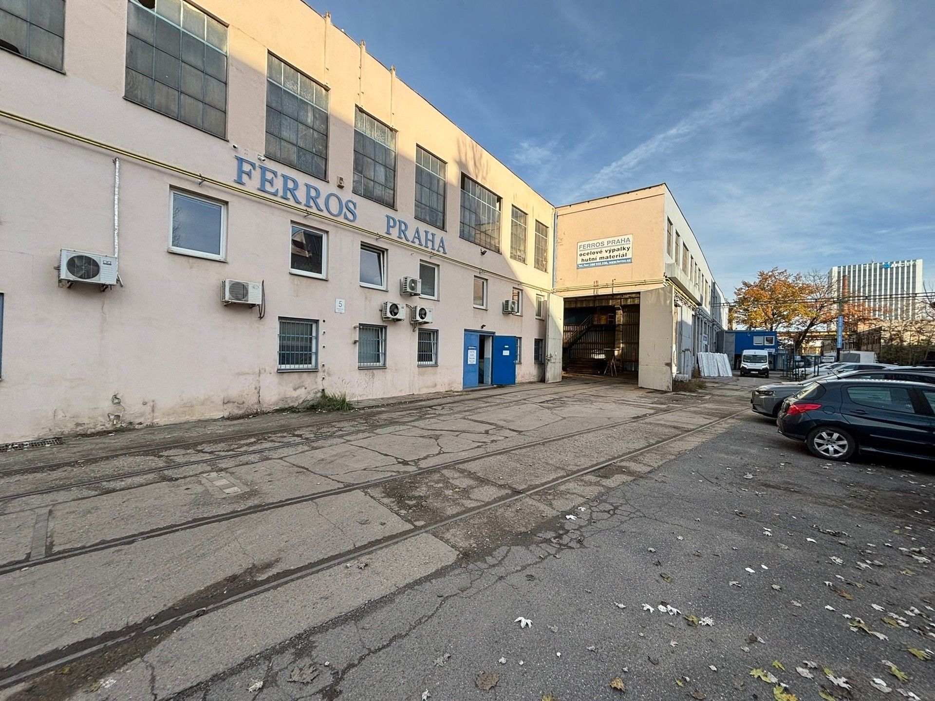 Sklady, Kolbenova, Praha, 3 873 m²