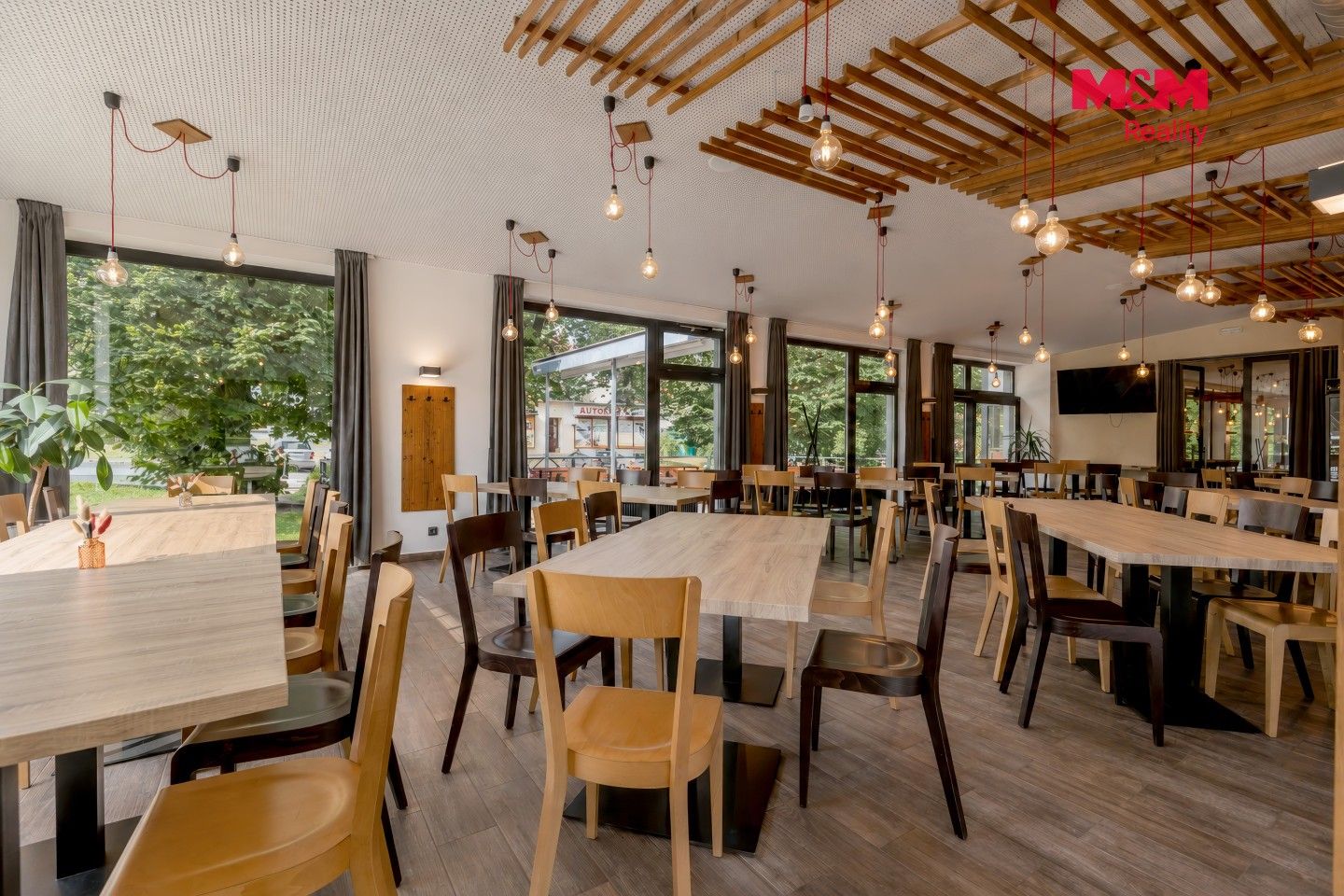 Restaurace, Školská čtvrť, Frenštát pod Radhoštěm, 500 m² - 2
