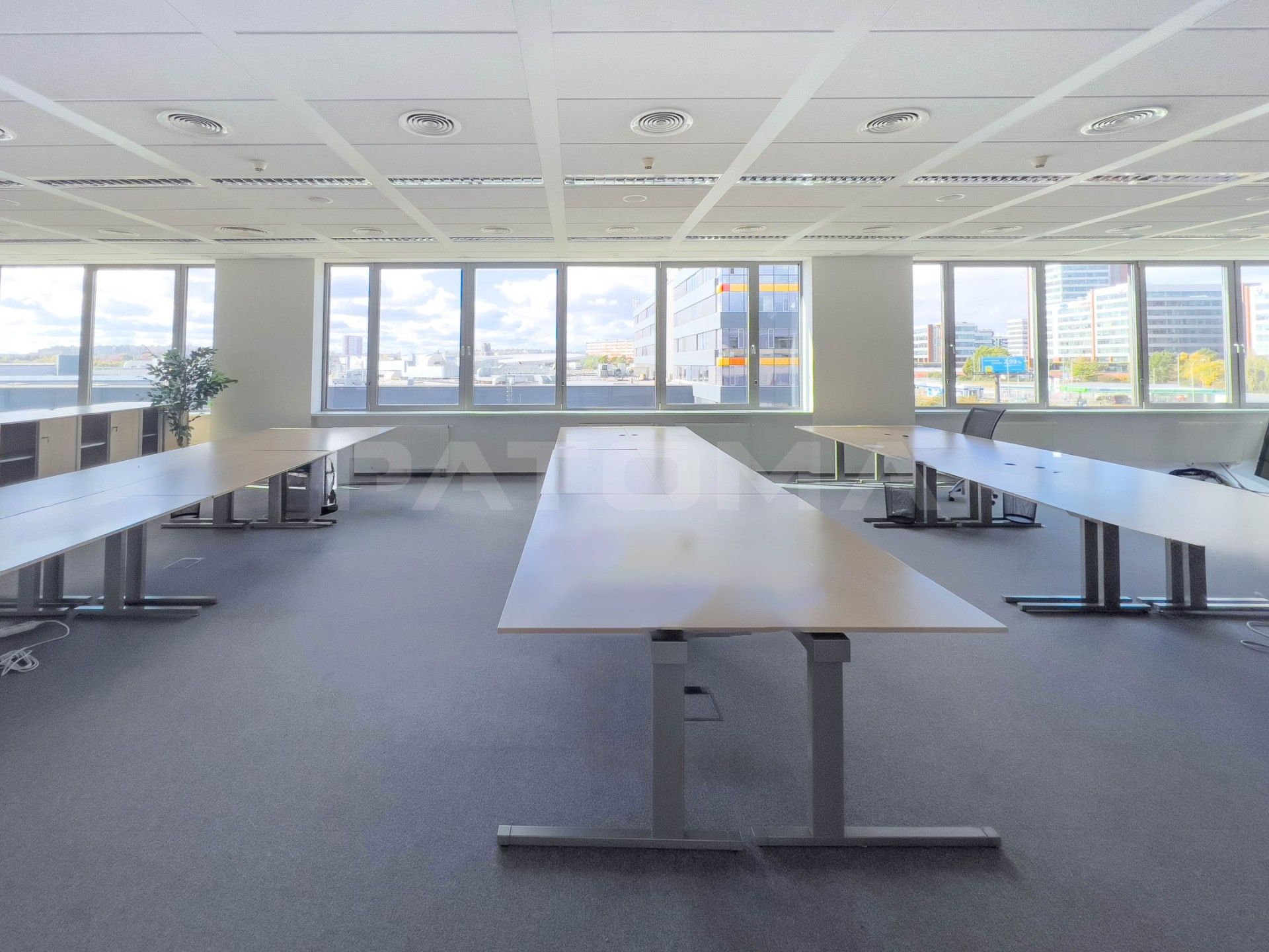 Kancelář · 1 261 m² · Radlická, Praha - 4
