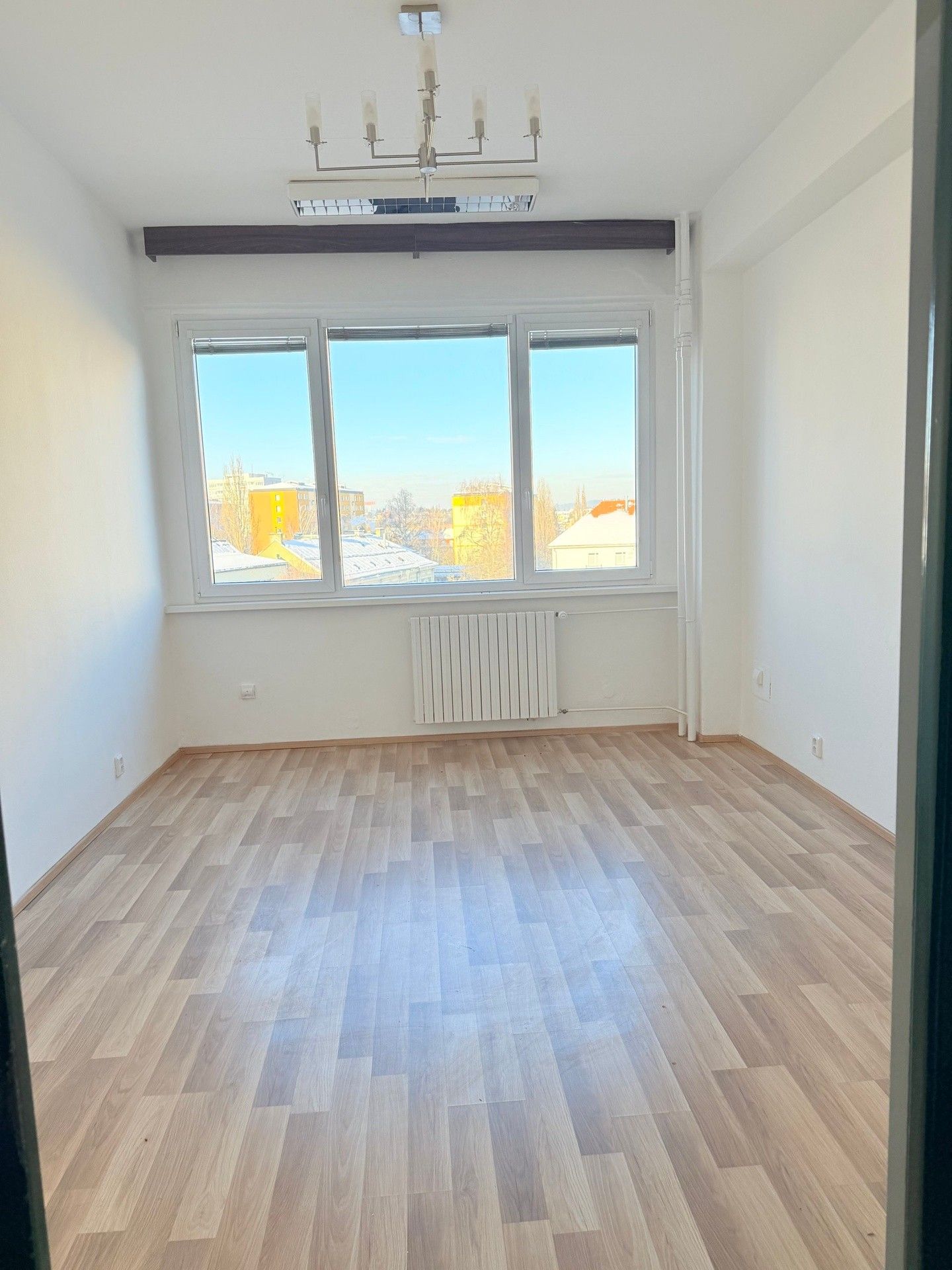 Pronájem kancelář - 1. máje, Liberec, 17 m²