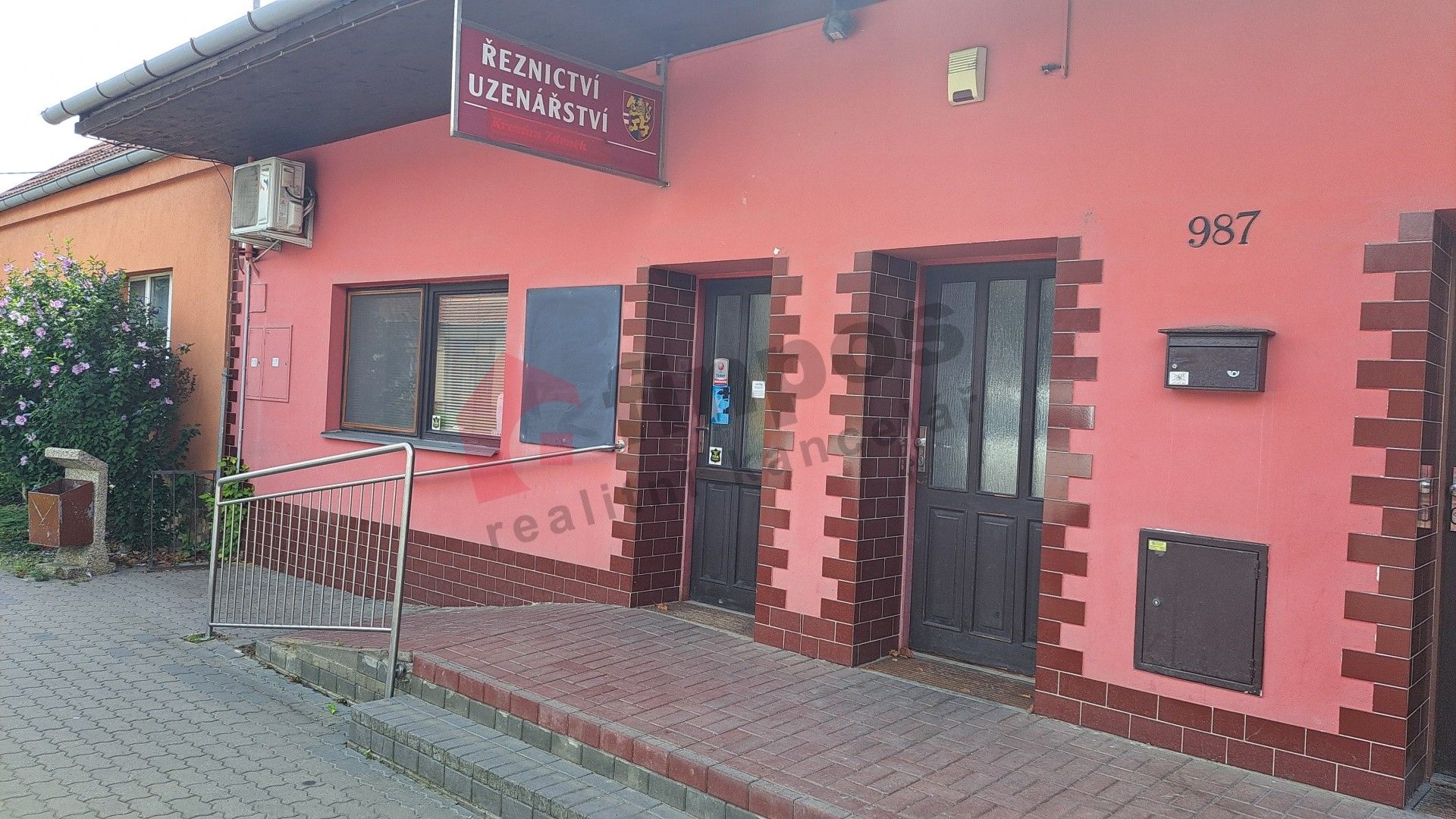 Obchodní prostory, Nádražní, Újezd u Brna, 120 m²