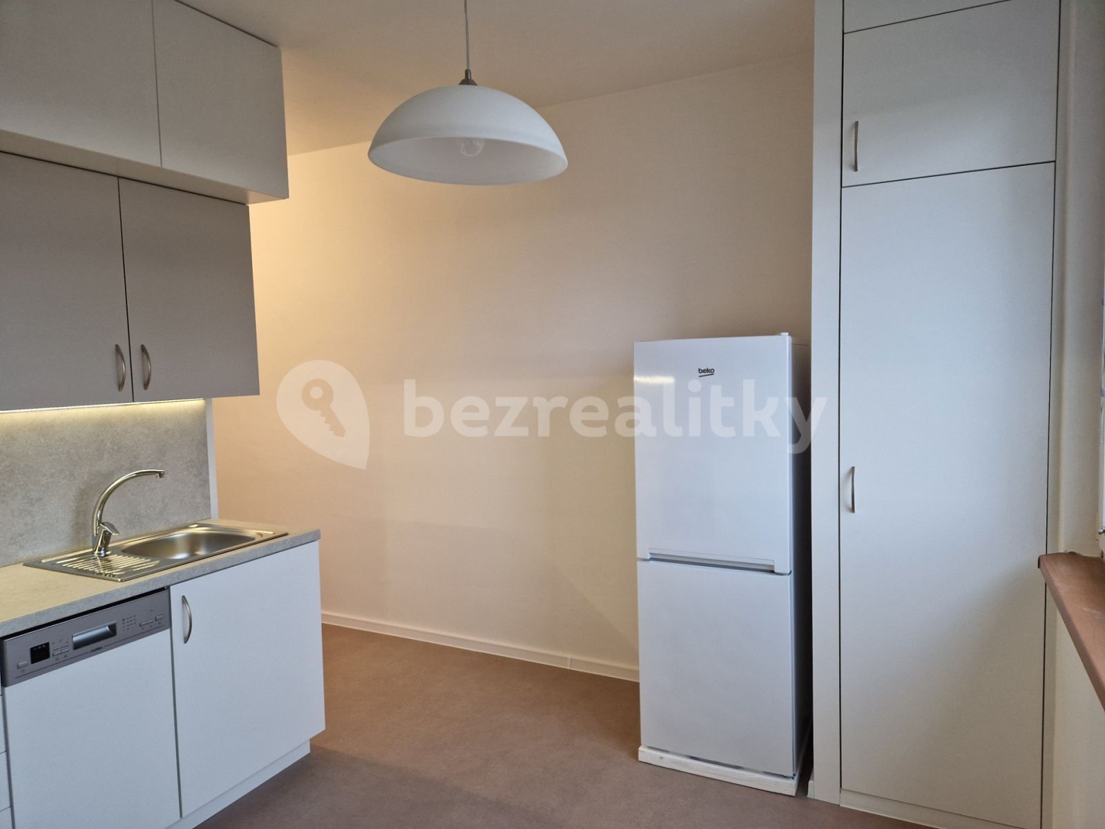 Byt 1+1 · 42 m² · třída Edvarda Beneše, Hradec Králové - Nový Hradec Králové, Královéhradecký kraj - 3