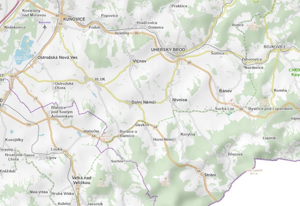 Louka · 735 m² · Horní Němčí - 4