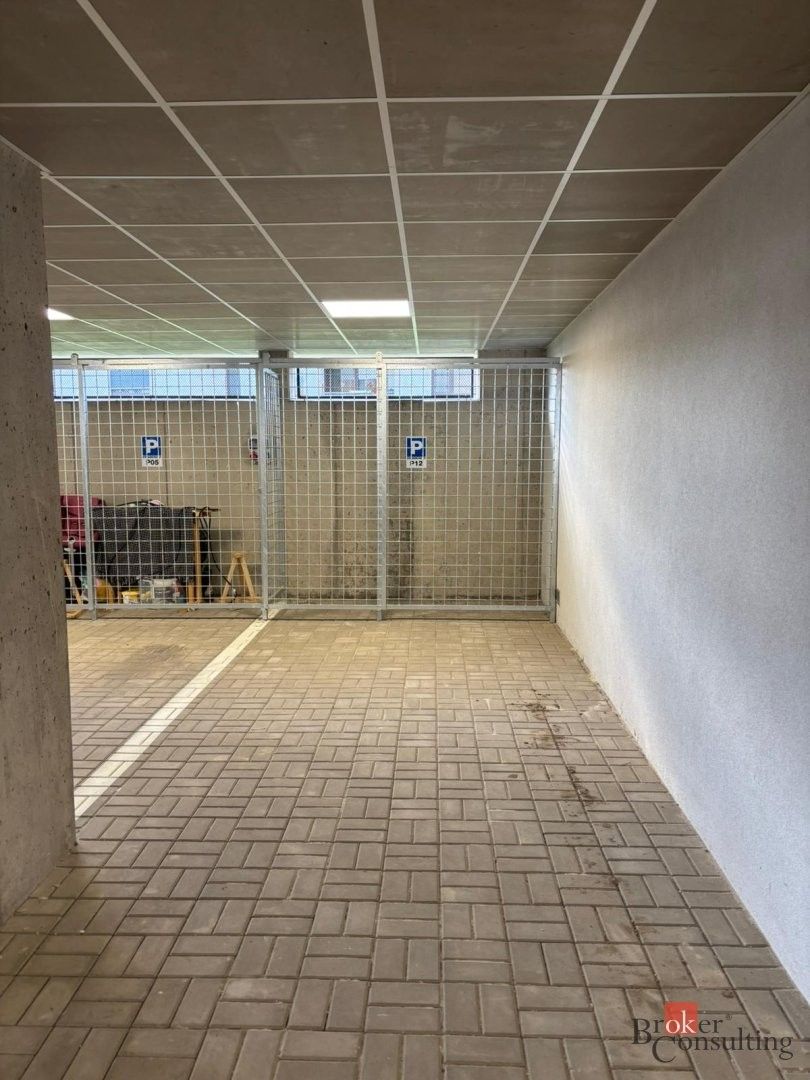 Garáže, Hradec Králové, 500 11 - 2