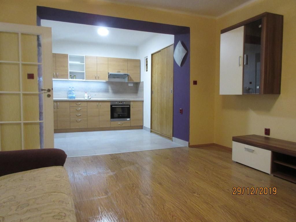 Pronájem byt 2+kk - praha 6 bělohorská 1654/108, 52 m² - 5