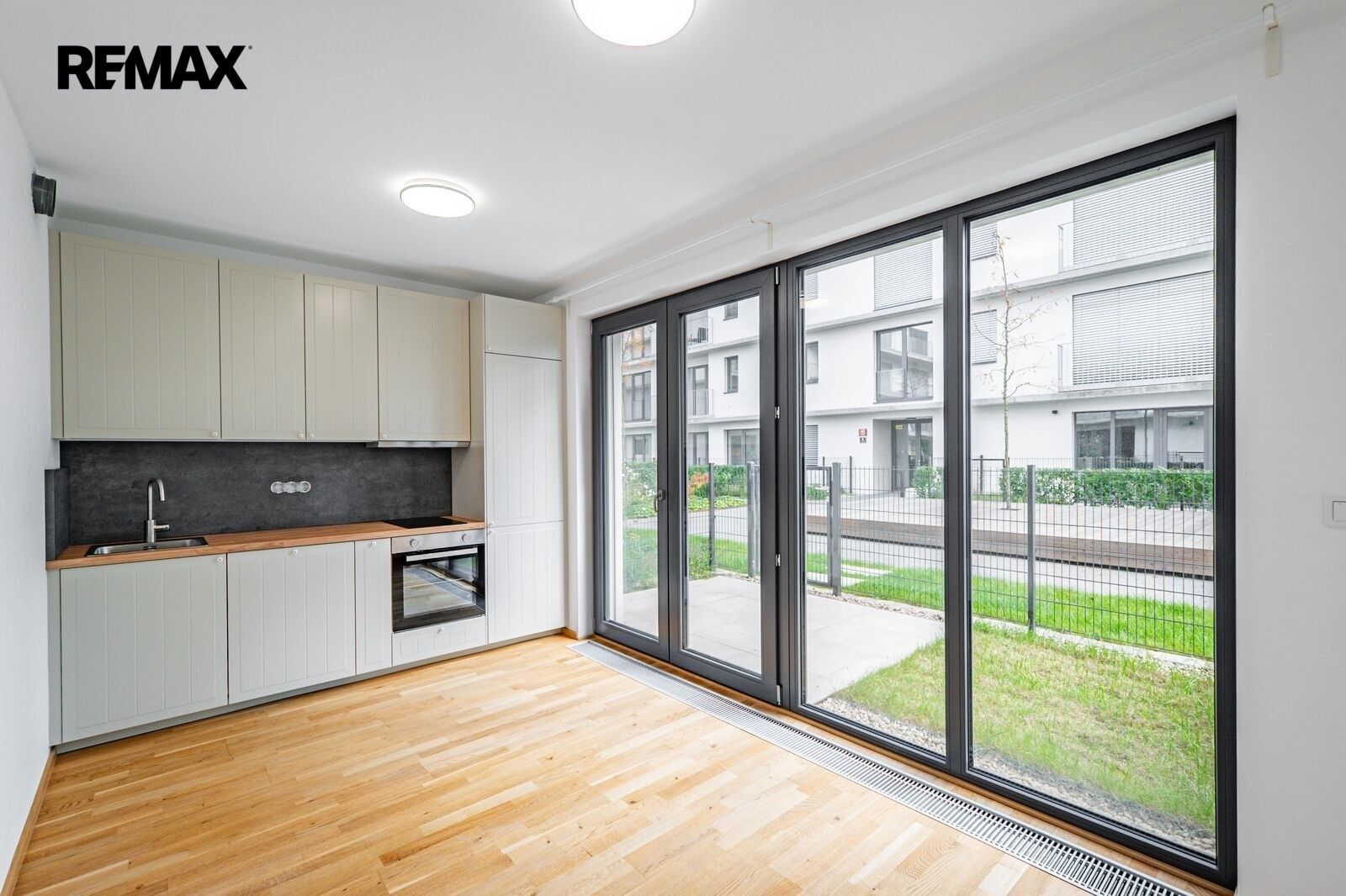 1+kk, Šenácká 583, Praha Hodkovičky, 26 m² - 2
