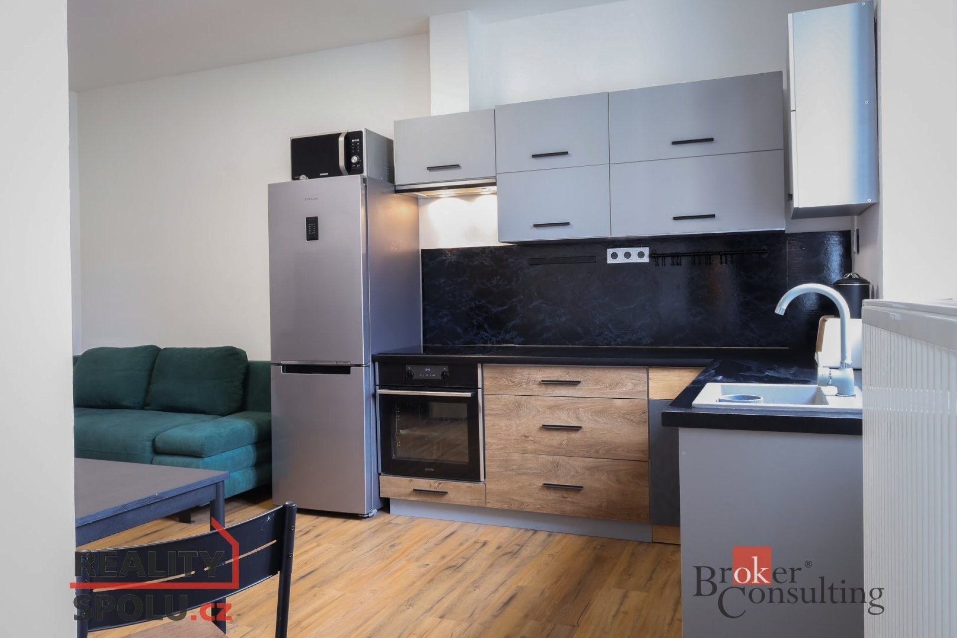 Pronájem byt 2+kk - Klatovská třída, Plzeň, 75 m²