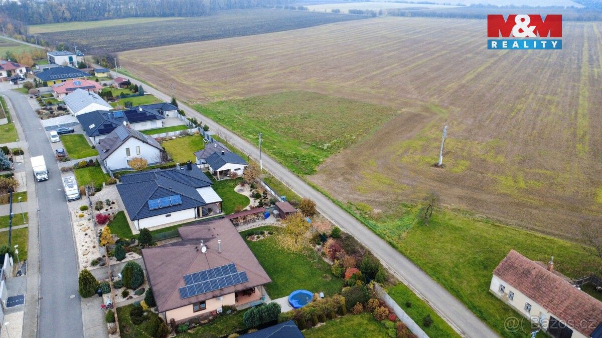 Prodej pozemek pro bydlení - Nivnice, 687 51