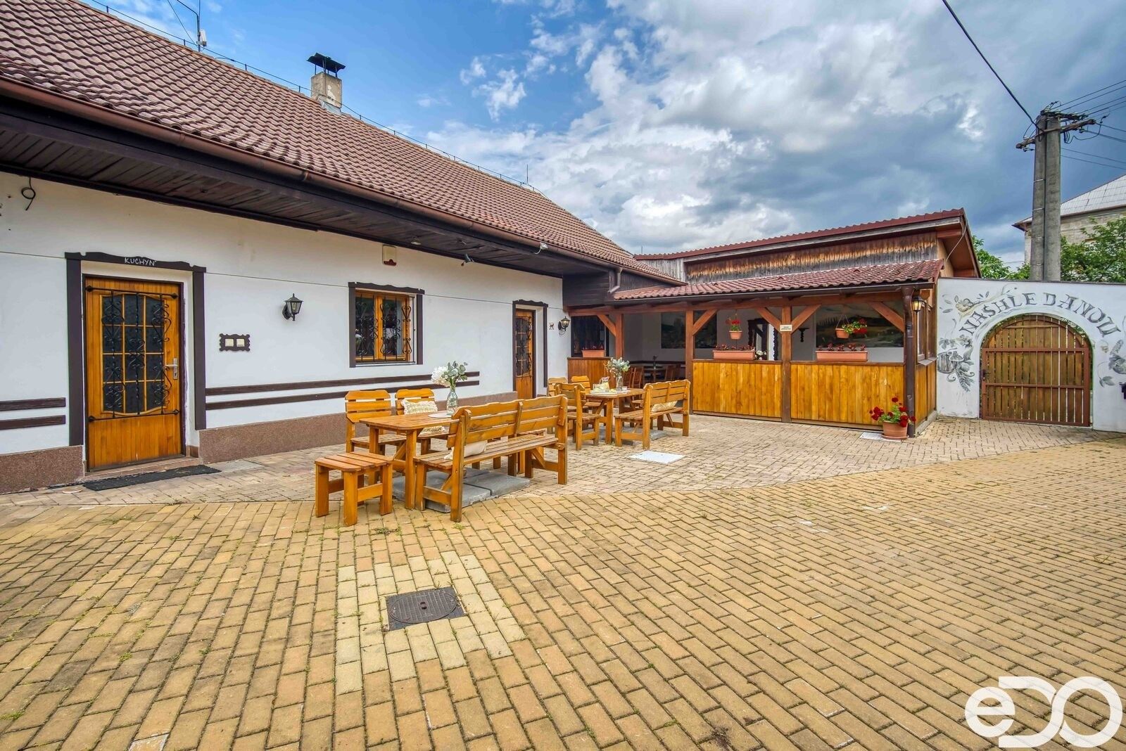 Prodej restaurace - Hradešín, 178 m²