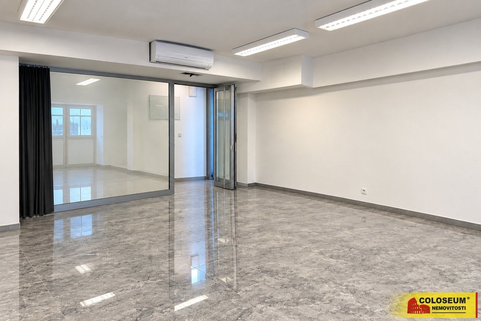 Kancelář, 30 m²