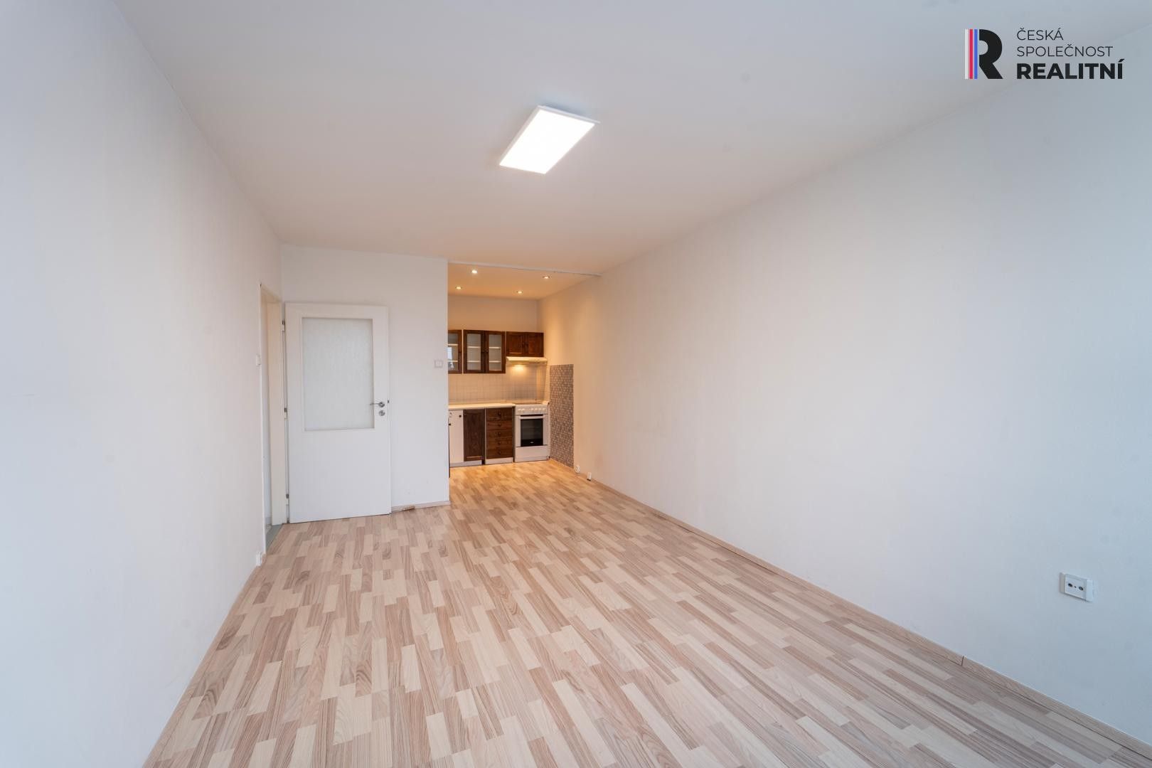 2+kk, Krouzova, Praha, 43 m²
