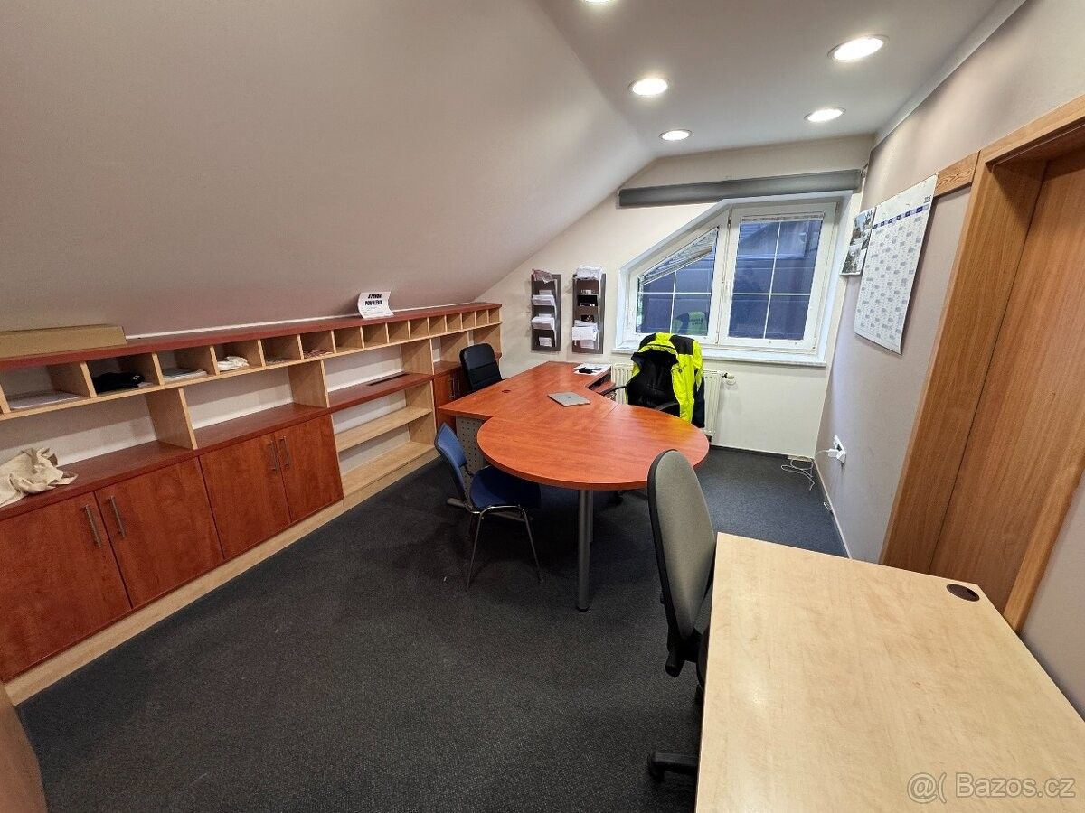 Pronájem kancelář - Rožnov pod Radhoštěm, 756 61