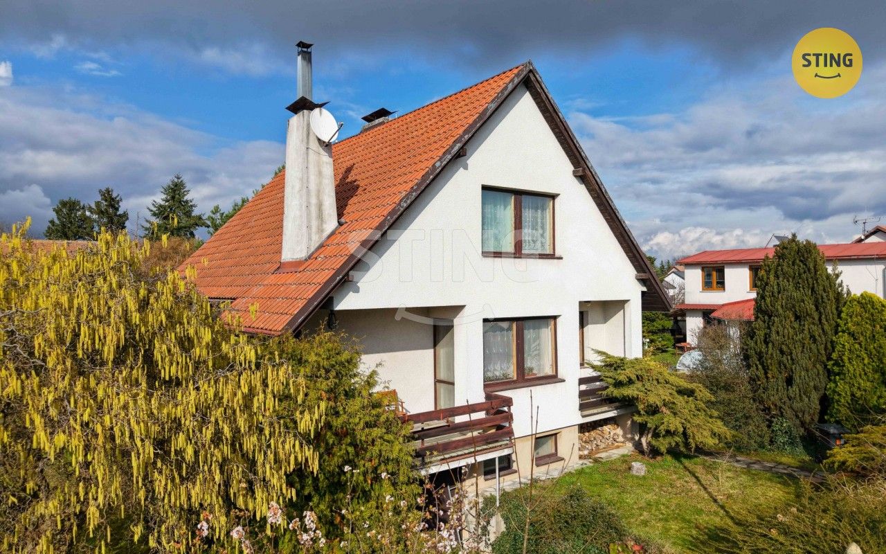 Prodej rodinný dům - Družstevní II, Ostřešany, 208 m²