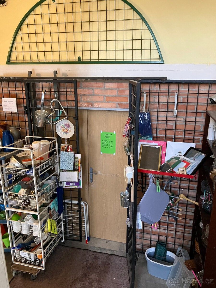 Pronájem obchodní prostory - Cheb, 350 02