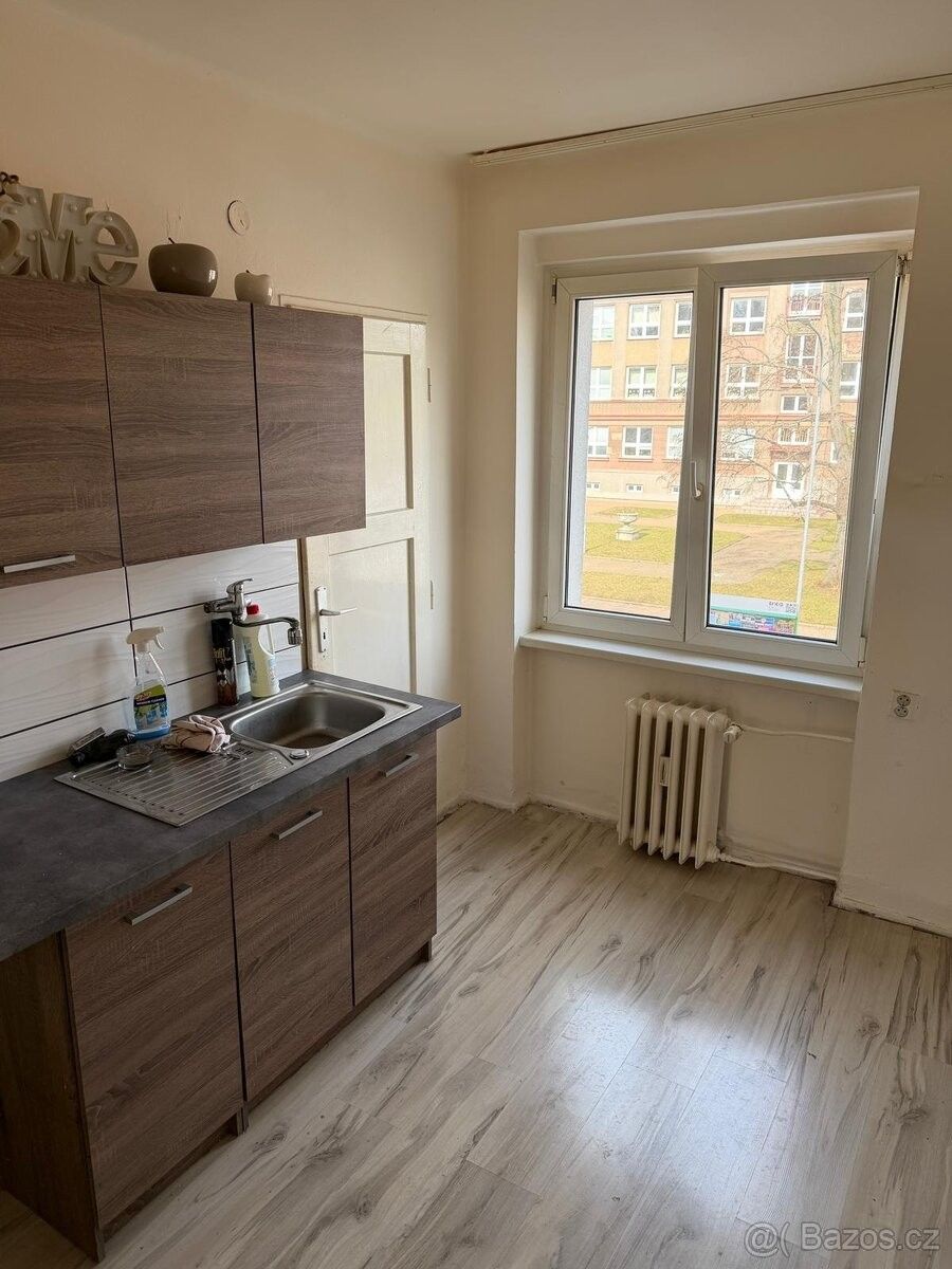 Byty, Ostrov nad Ohří, 363 01