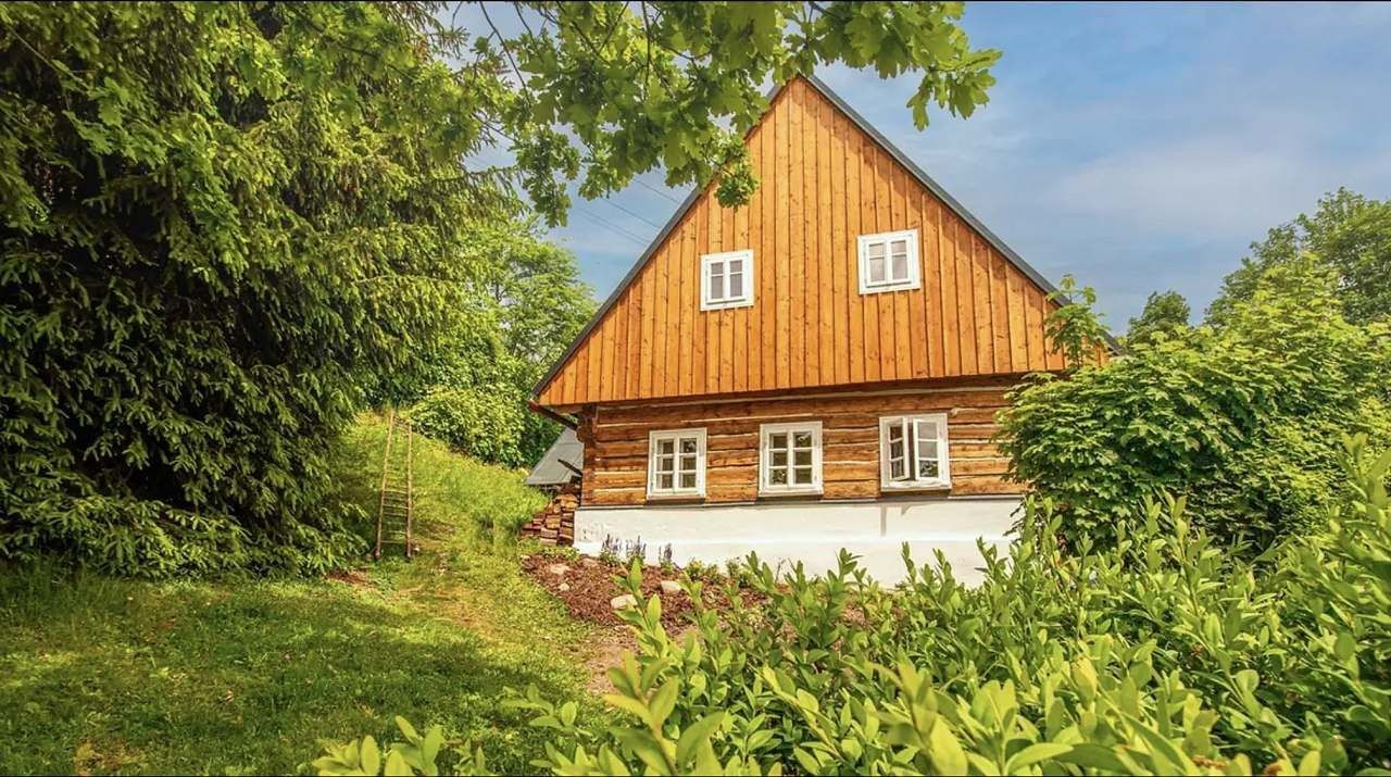Chaty, Mladé Buky - Mladé Buky, Královéhradecký kraj