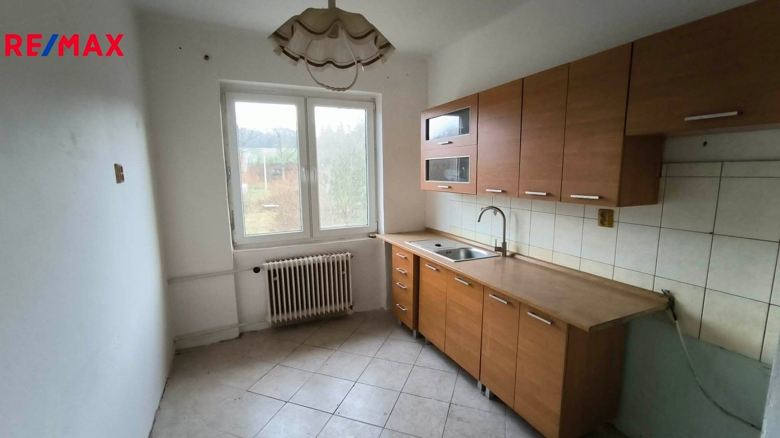 Prodej byt 3+1 - Černčice, Petrohrad, 72 m²