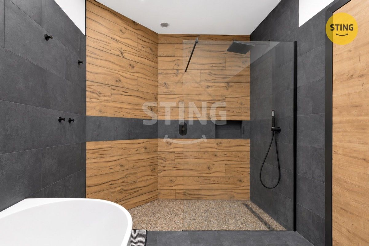 Prodej rodinný dům - Sosnová, 180 m² - 5