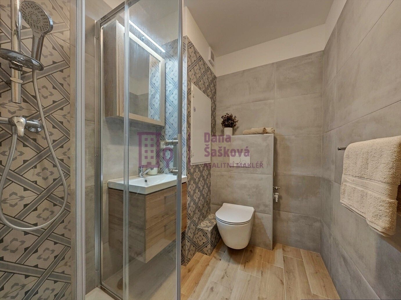 2+1, sídliště Vajgar, Jindřichův Hradec, 35 m²