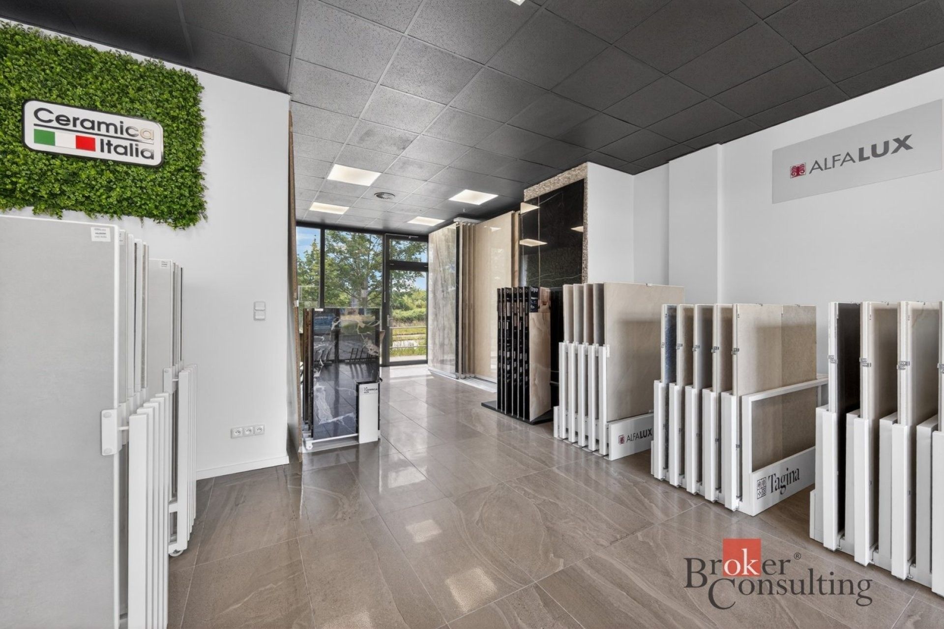 Obchodní prostory · 59 m² · Vltavínová, Plzeň - 3