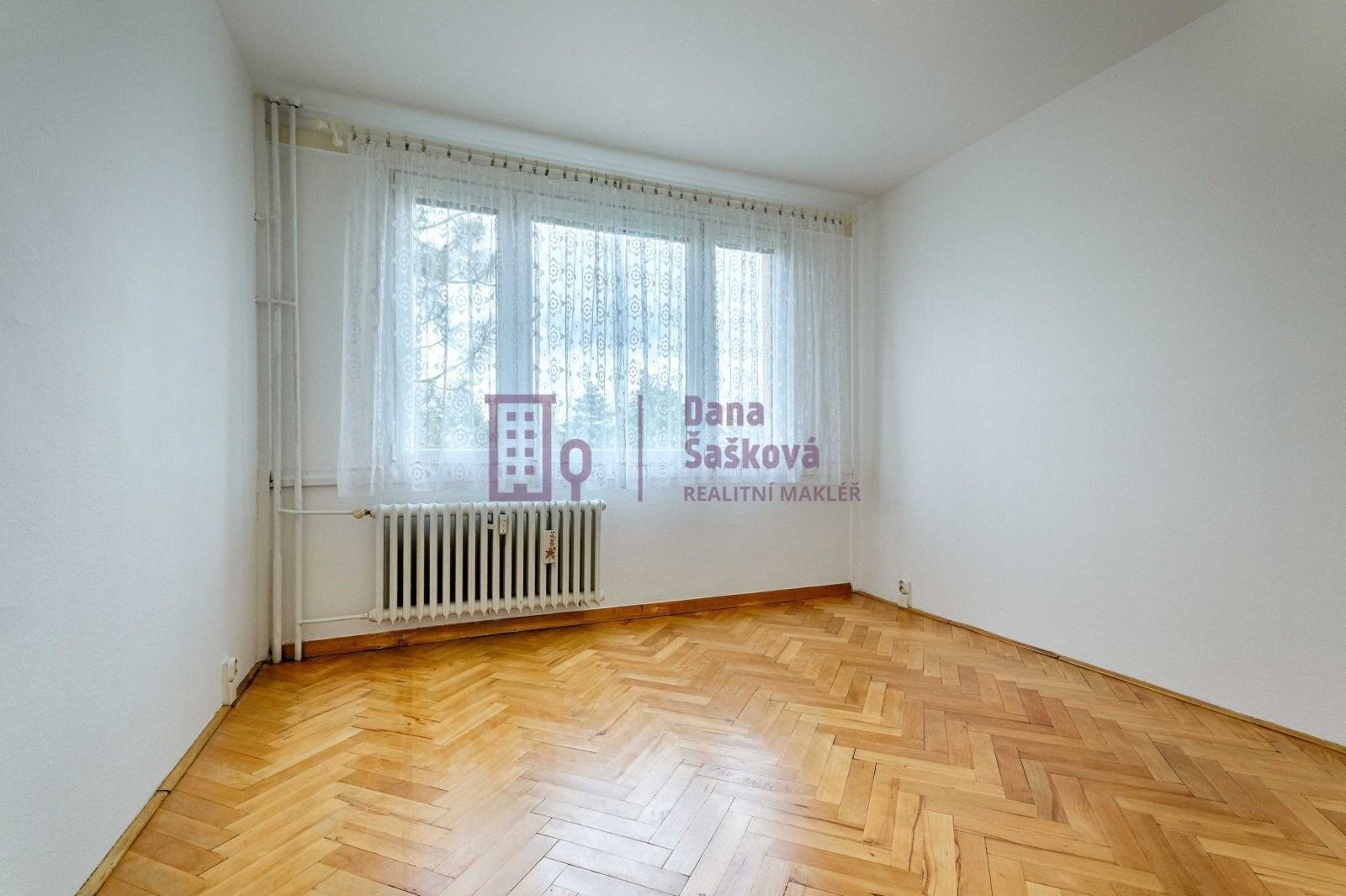 Pronájem byt 2+1 - sídliště U Nádraží, Jindřichův Hradec, 48 m²