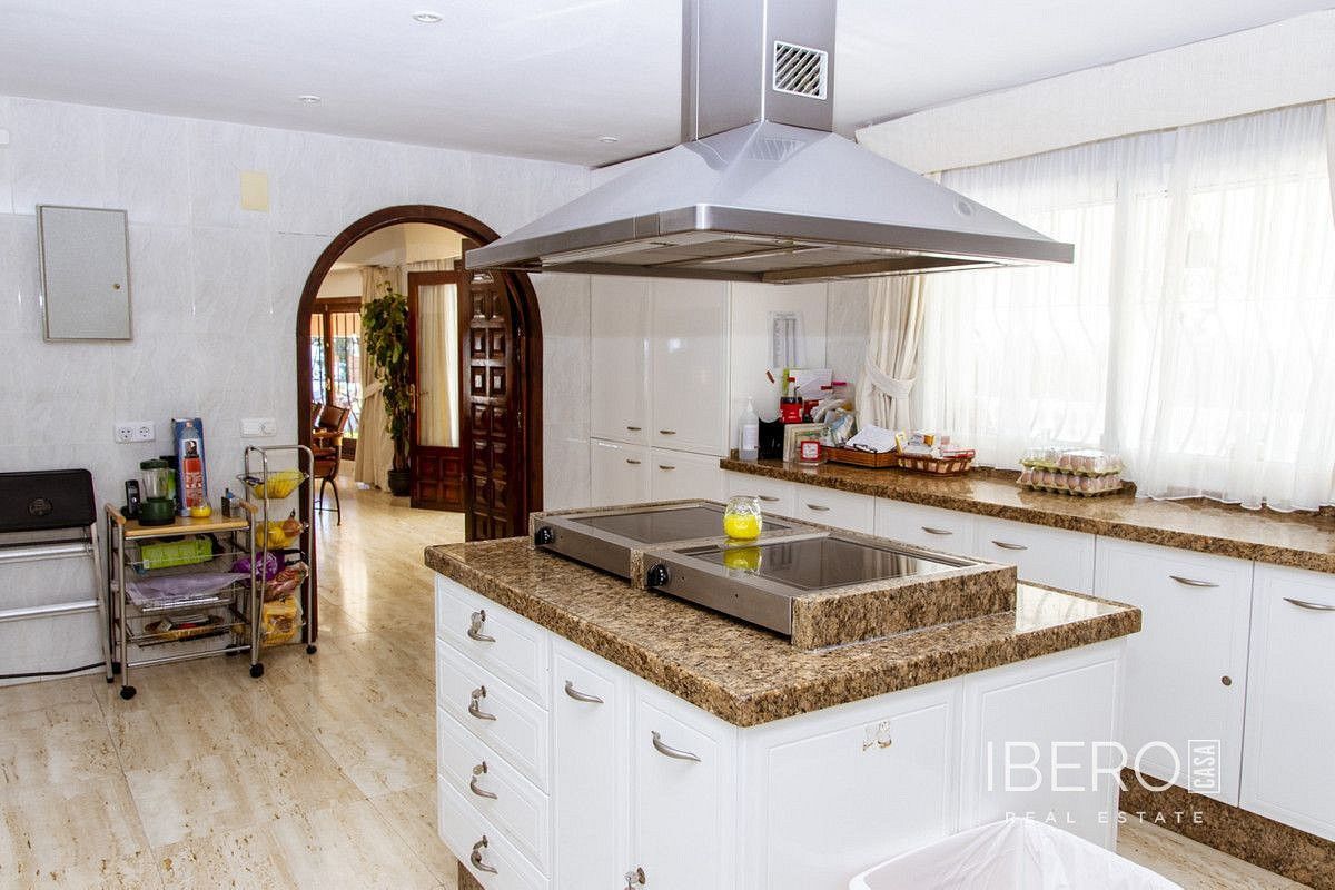 Prodej rodinný dům - Estepona, ES, 594 m² - 5