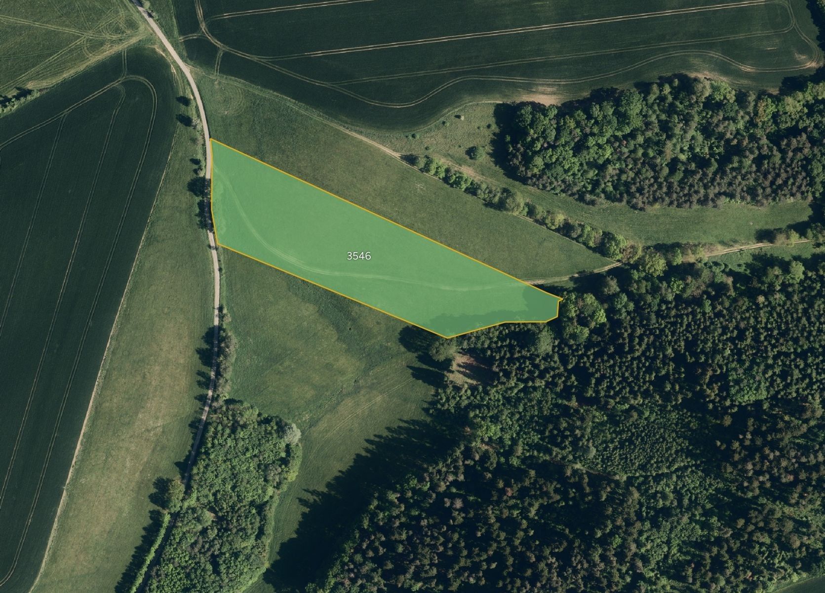Louka, 7 782 m²