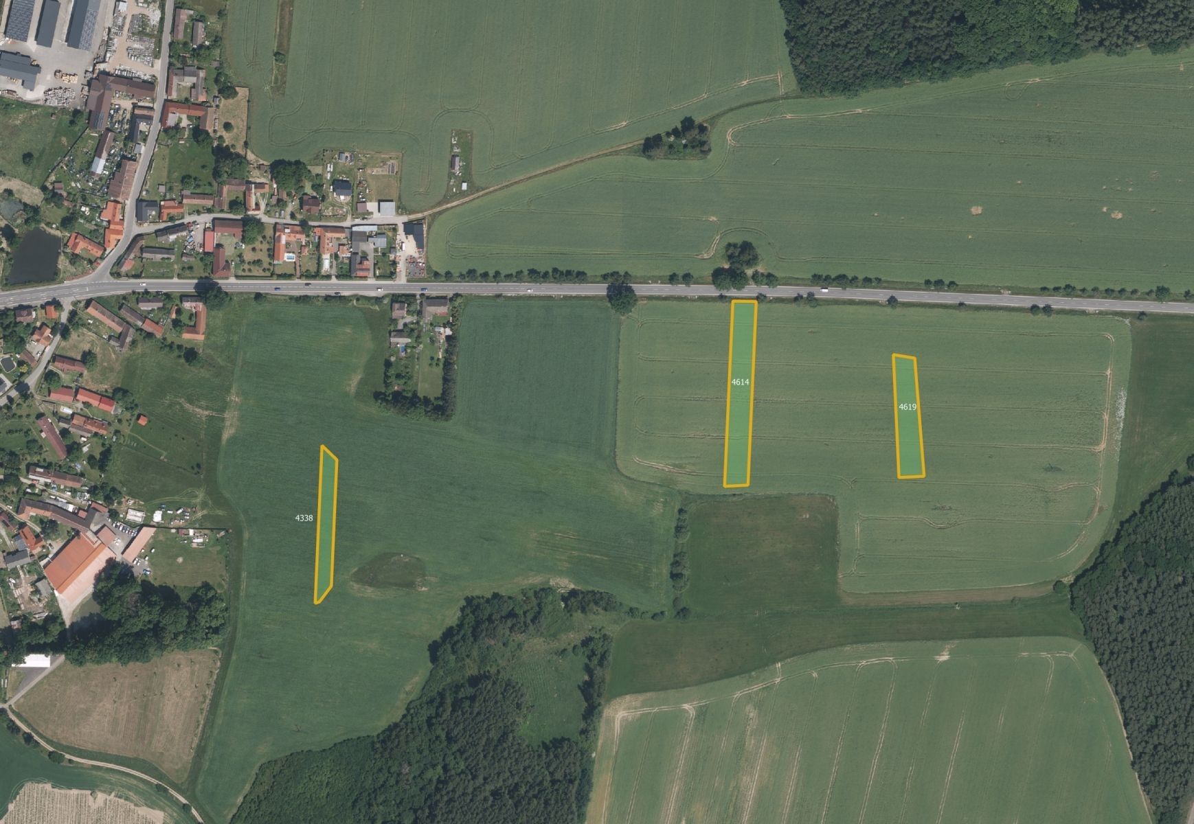 Zemědělské pozemky, Křenovice - 1