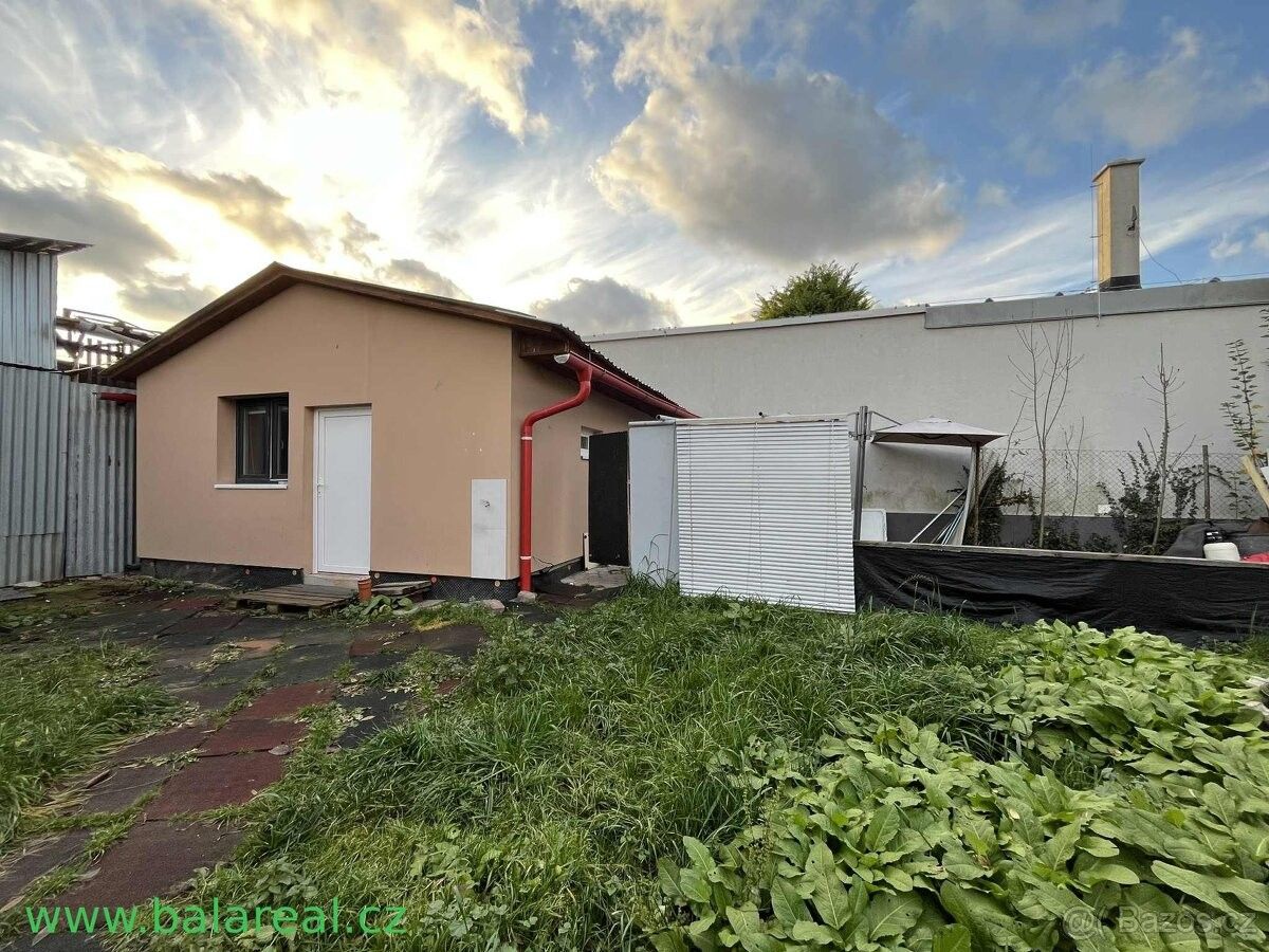 Pronájem rodinný dům - Modřice, 664 42