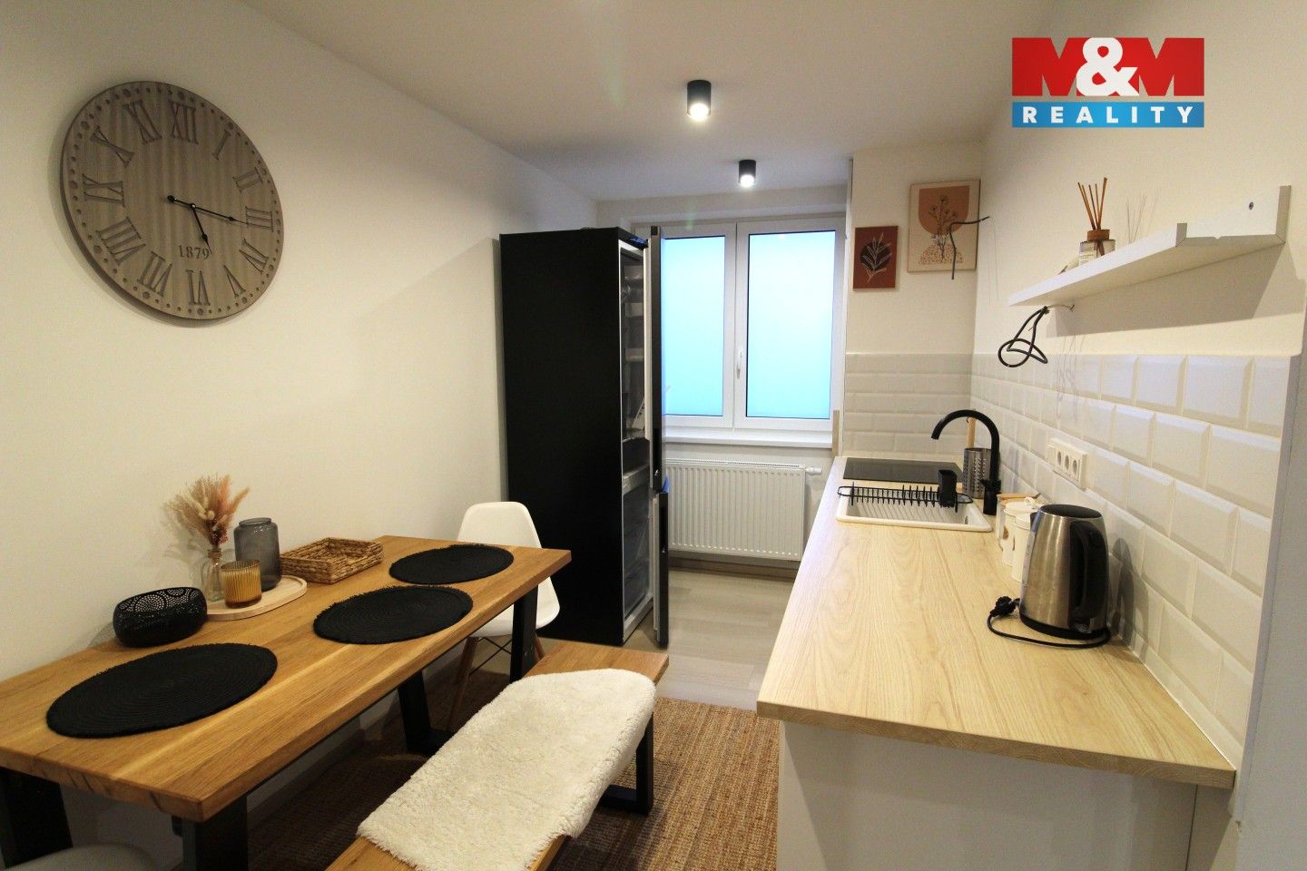 Pronájem byt 2+1 - Revoluční, Měšice, 42 m²