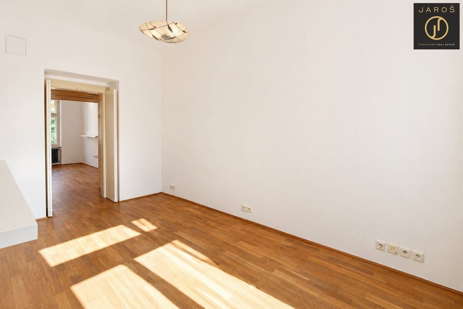 2+kk, Jana Masaryka, Praha, 37 m² - 1
