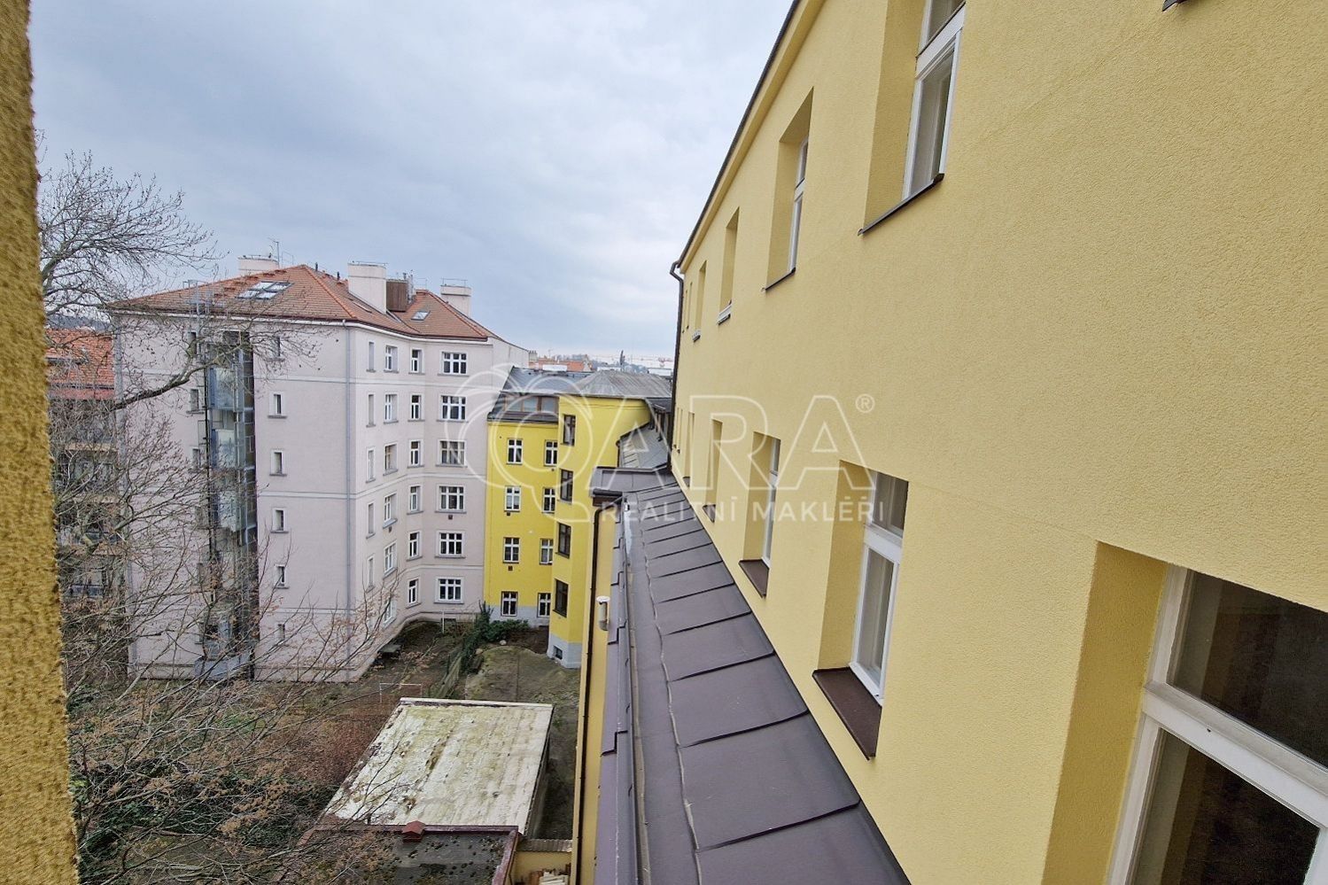 Činžovní dům · 2 699 m² · Na bělidle  , Praha Smíchov - 4