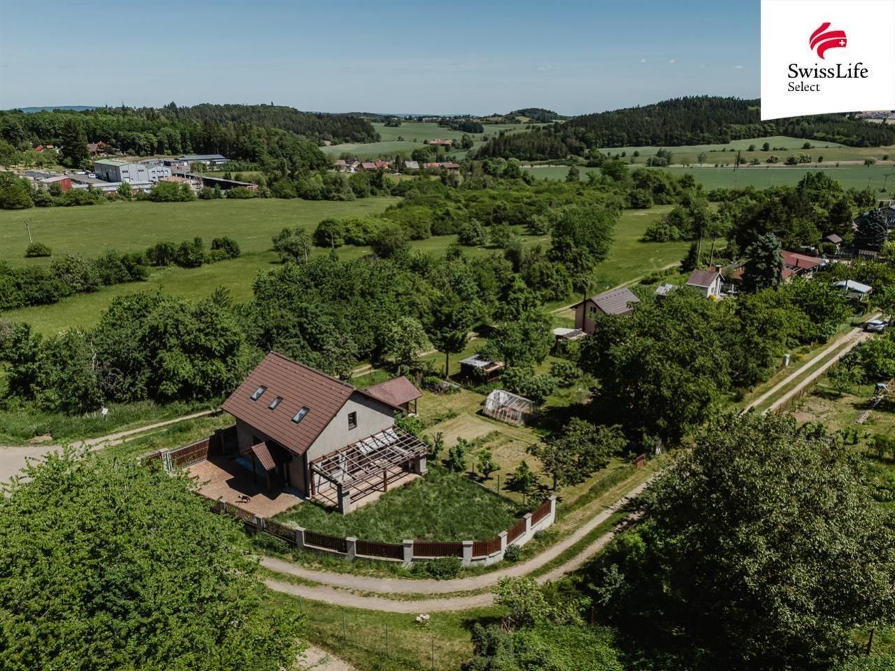 Chaty, Hatě , Příbram III, 130 m² - 1
