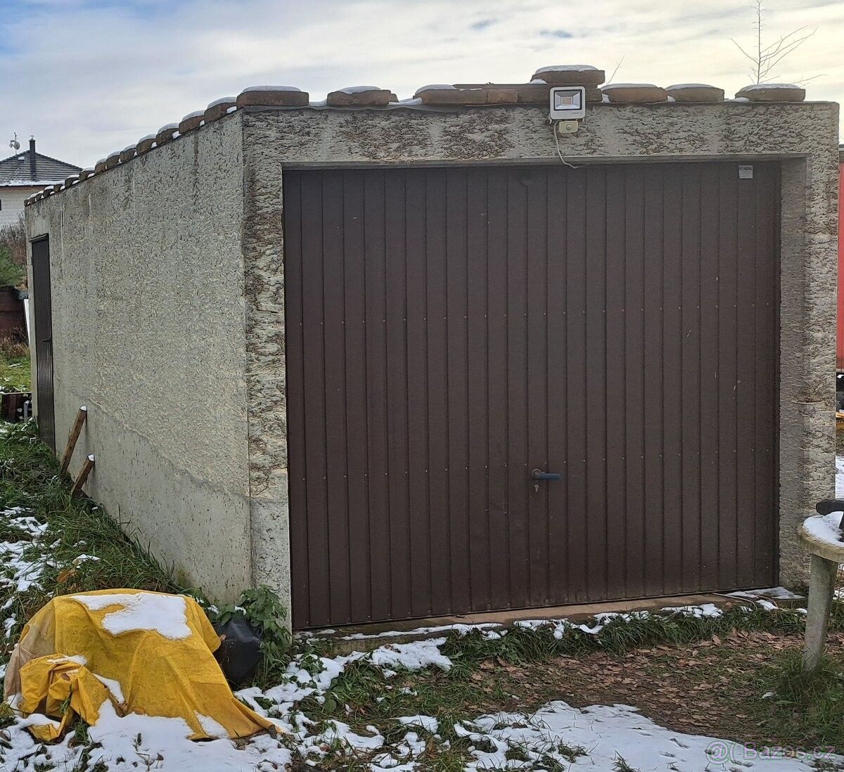 Garáže, Cheb, 350 02