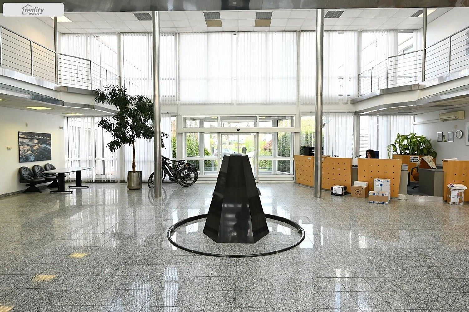 Pronájem sklad - Praha - Prosek, okres Praha 9, Hlavní město Praha, 287 m² - 2