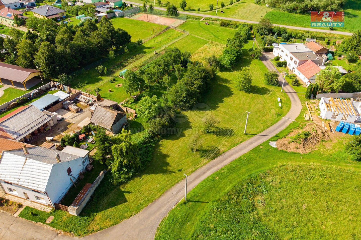 Pozemek pro bydlení, 936 m²