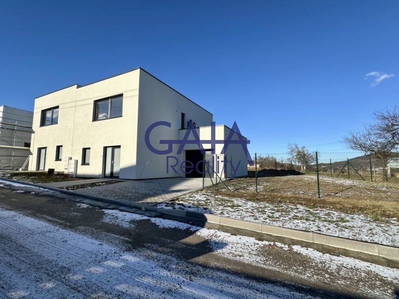 Rodinné domy, Severní, Kyjov, 153 m²