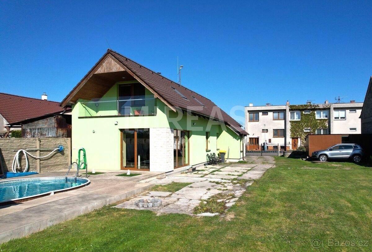 Rodinné domy, Nymburk, 288 02 - 1