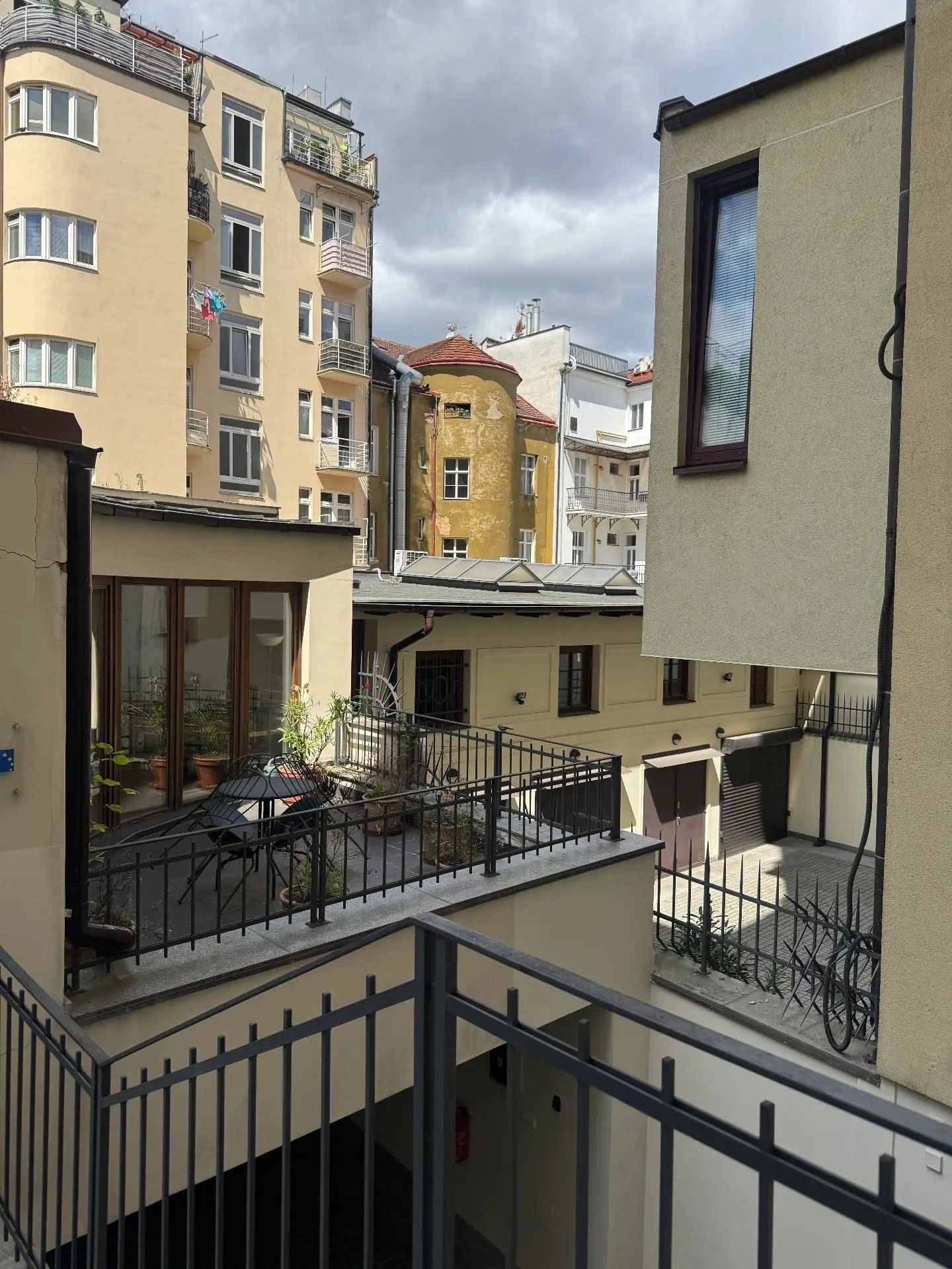 Kancelář · 107 m² · Londýnská, Praha - 3