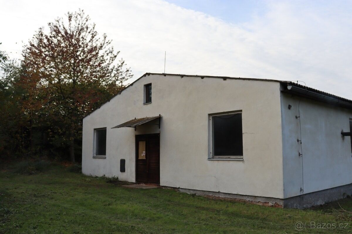 Rodinné domy, Podbořany, 441 01