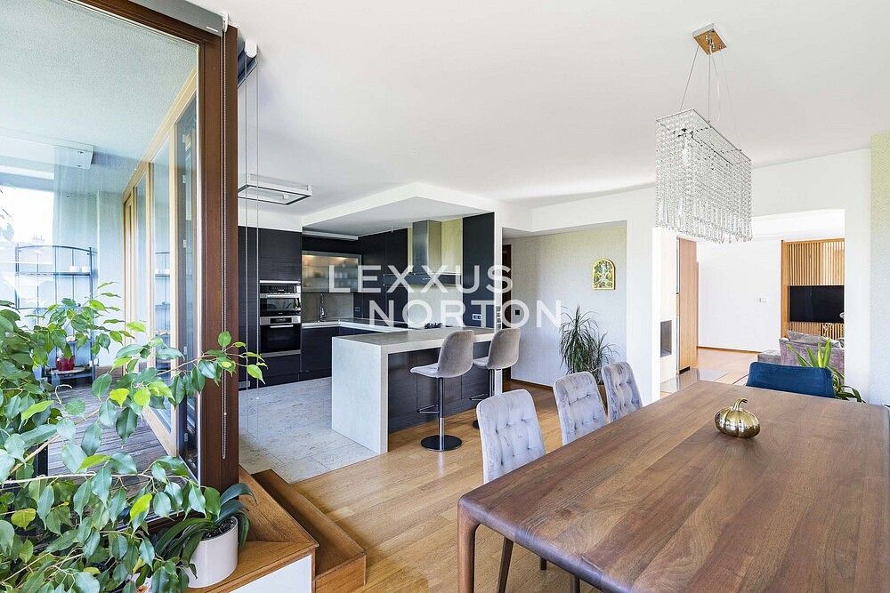 Byt 5+1 · 240 m² · Praha - Vinohrady, okres Praha 10, Hlavní město Praha - 4