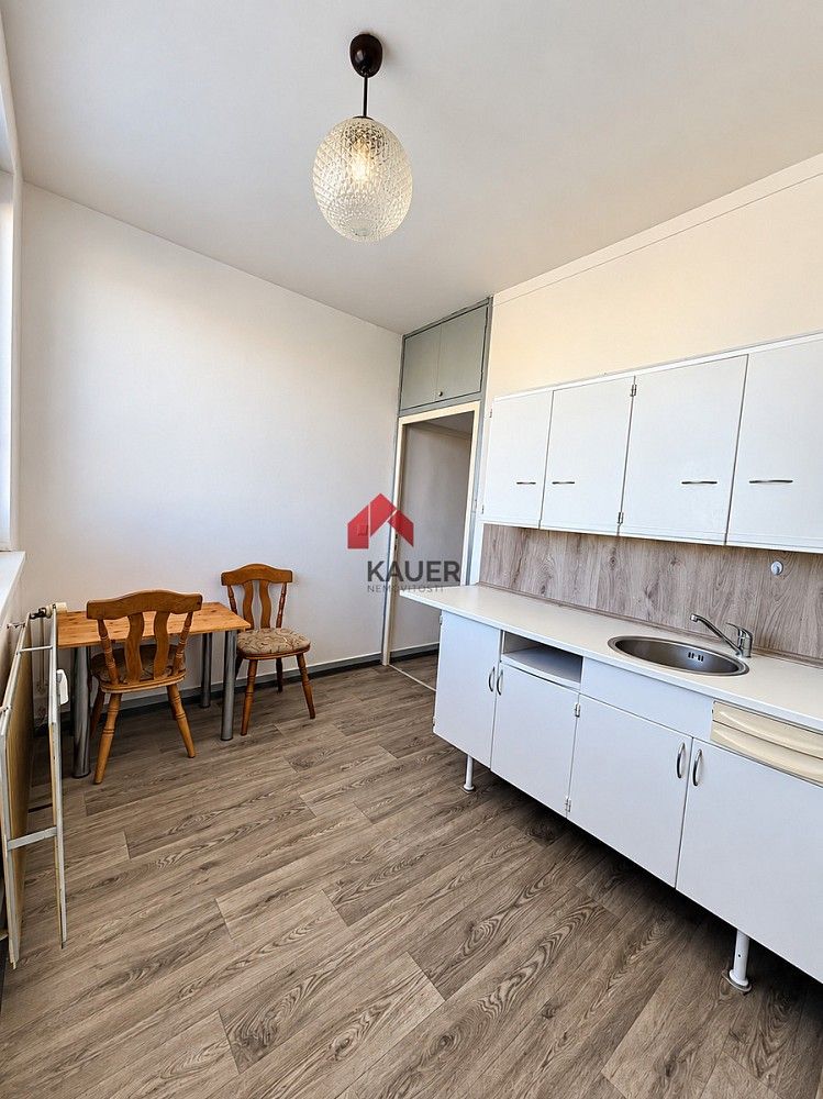 Pronájem byt 1+1 - Vietnamská, Ostrava - Poruba, 36 m² - 5