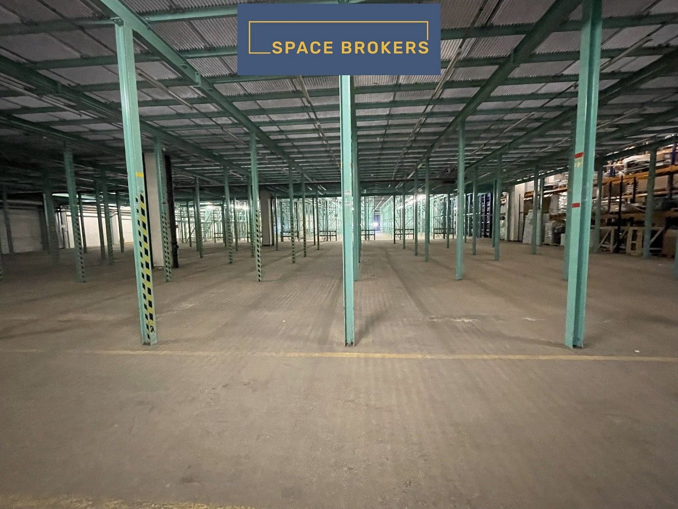 Sklad · 2 880 m² · Hradec Králové - Březhrad, Královéhradecký kraj - 4