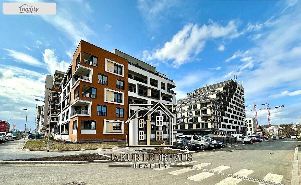 Nemovitost · 15 m² · Praha - Hloubětín, okres Praha 14, Hlavní město Praha - 3